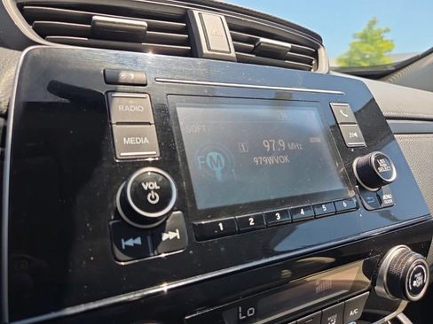 Used 2017 Honda CR-V LX image 18