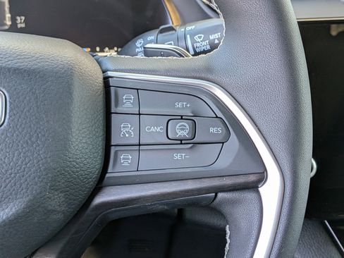 New 2026 Jeep Grand Cherokee Altitude RWD image 27
