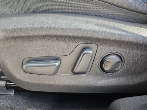 Used 2020 Hyundai Kona Limited image 32