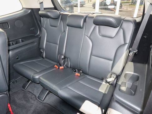 Used 2025 Kia Telluride S AWD/4WD image 18