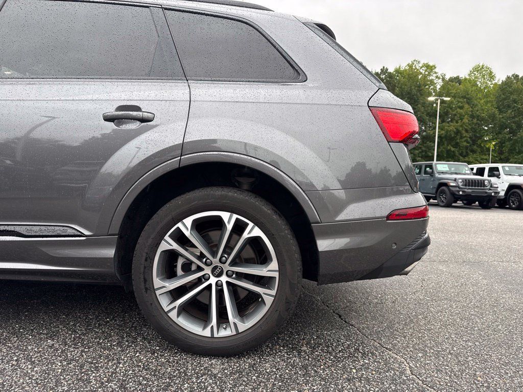 Used 2025 Audi Q7 2.0T Premium Plus AWD/4WD image 10