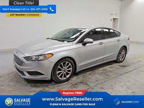 Used 2017 Ford Fusion SE FWD image 1
