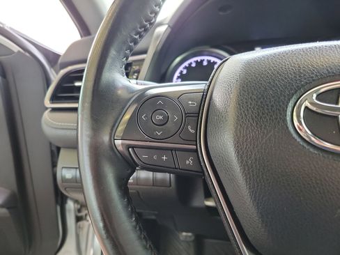 Used 2021 Toyota Camry SE image 17