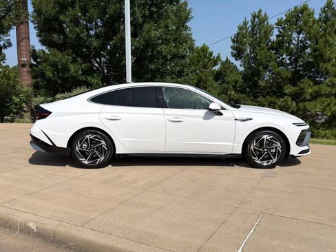 Used 2025 Hyundai Sonata SEL FWD image 7