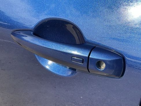 Used 2023 Nissan Rogue SV image 9