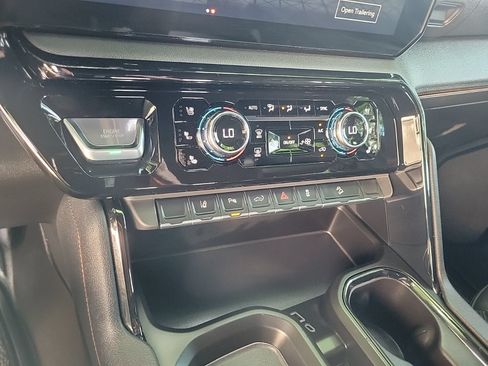 Used 2026 GMC Sierra 2500 AT4 w/ AT4 Premium Plus Package AWD/4WD image 21