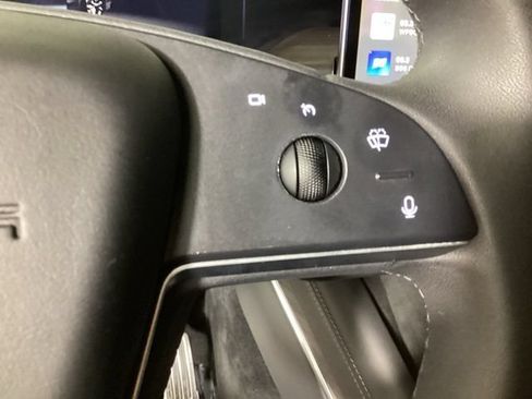 Used 2024 Tesla Model X AWD/4WD image 22