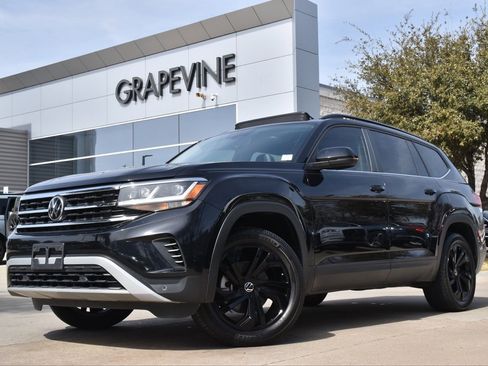 Used 2022 Volkswagen Atlas SE image 1