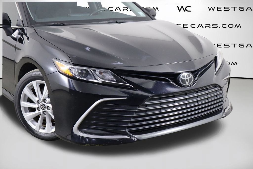 Used 2024 Toyota Camry LE w/ Convenience Package FWD image 48