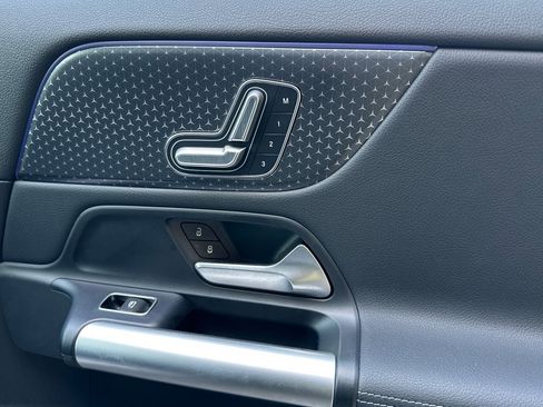 Certified 2025 Mercedes-Benz GLA 250 image 20