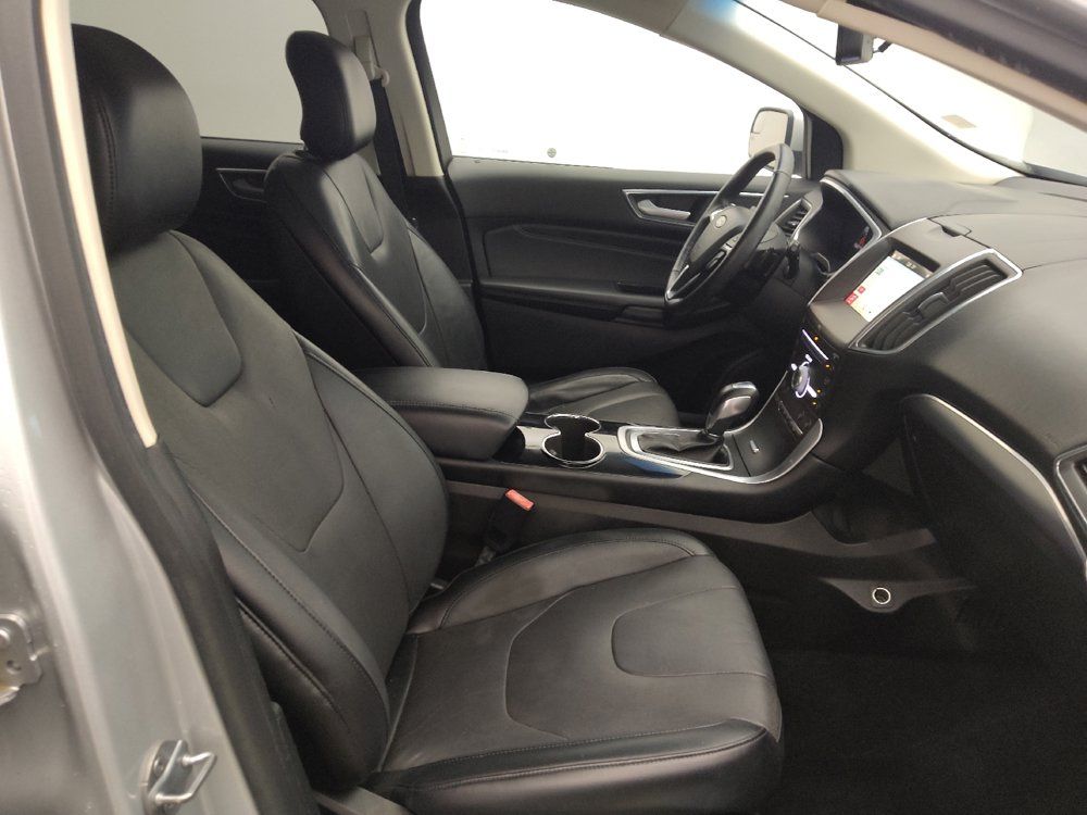 Used 2018 Ford Edge Titanium w/ Equipment Group 301A AWD/4WD image 21