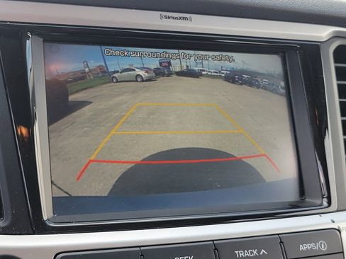 Used 2022 Hyundai Accent SEL FWD image 25