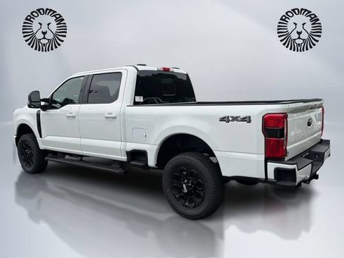 New 2026 Ford F250 Lariat w/ Black Appearance Package AWD/4WD image 9