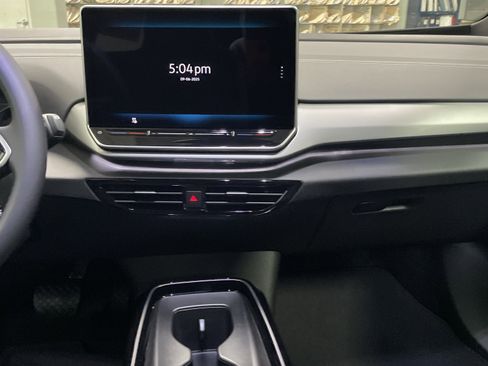New 2025 Volkswagen ID.4 Pro S Plus image 14