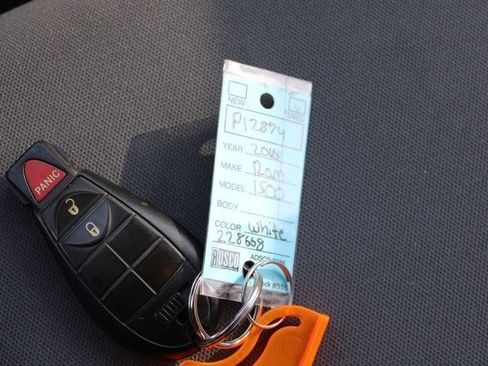 Used 2016 RAM 1500 Classic SLT image 26