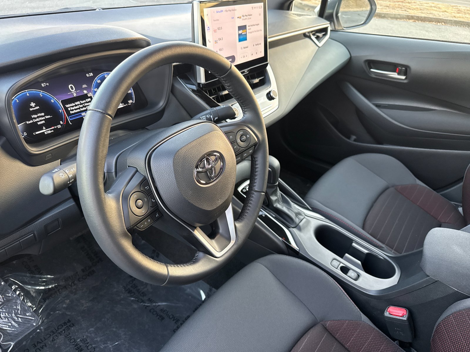 Used 2026 Toyota Corolla SE w/ SE Package FWD image 10