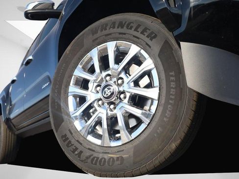 New 2025 Toyota Tacoma Limited image 3