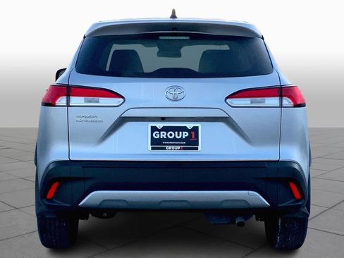 Used 2025 Toyota Corolla Cross L image 5