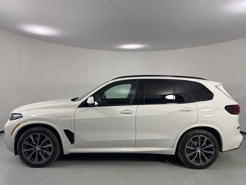 New 2026 BMW X5 xDrive50e AWD/4WD image 4