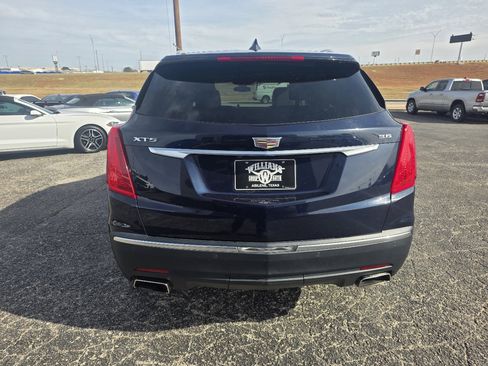 Used 2017 Cadillac XT5 Luxury w/ Driver Awareness Package image 6