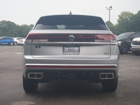 Used 2024 Volkswagen Atlas Cross Sport SEL Premium R-Line image 8