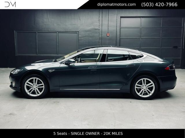 Used 2014 Tesla Model S 85 RWD image 4