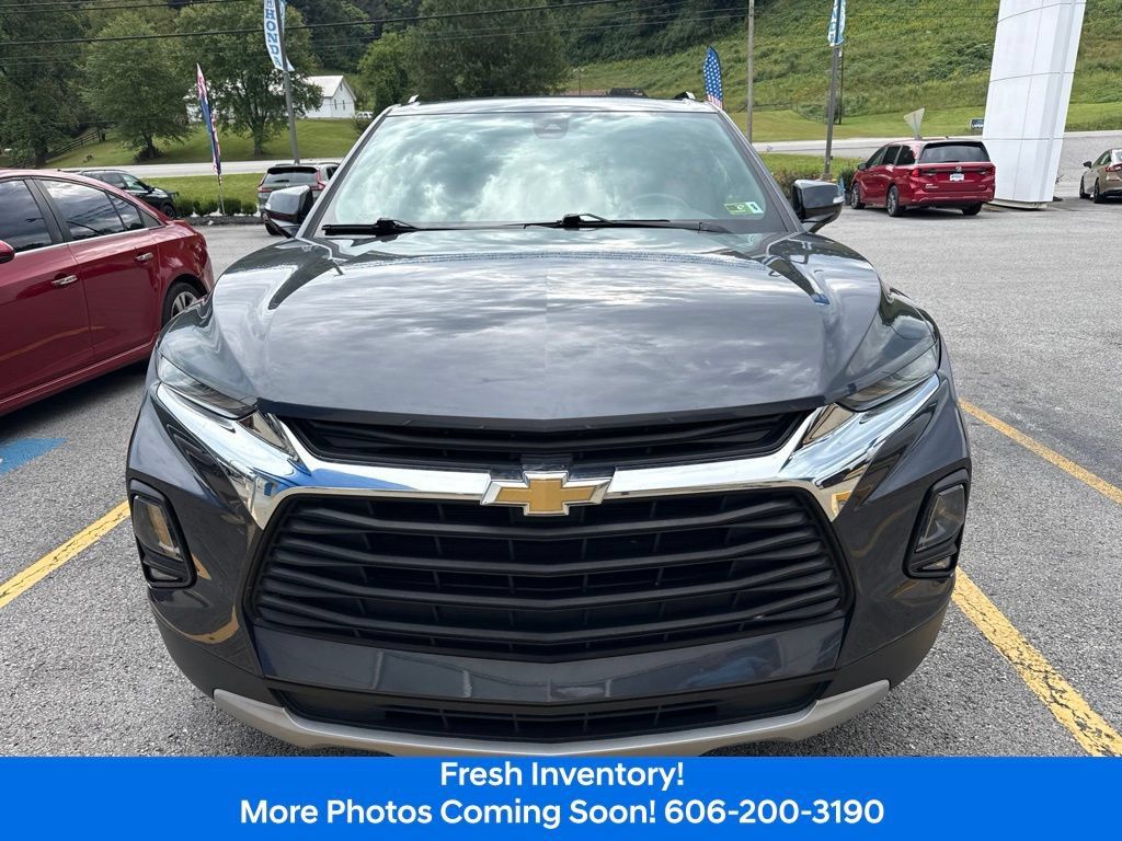 Used 2021 Chevrolet Blazer LT FWD image 2
