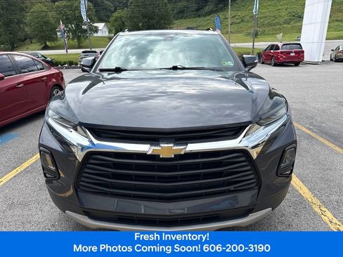 Used 2021 Chevrolet Blazer LT FWD image 2