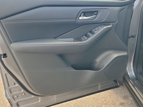 New 2026 Nissan Rogue SV image 17