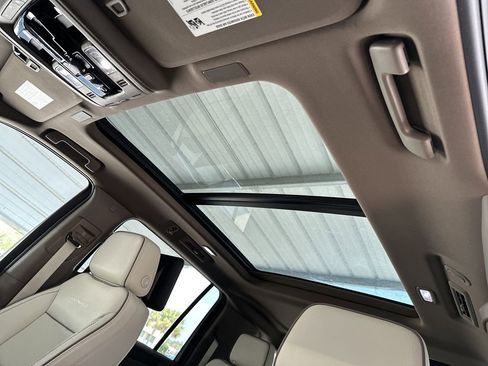 New 2026 GMC Yukon XL Denali w/ Denali Reserve Package AWD/4WD image 28