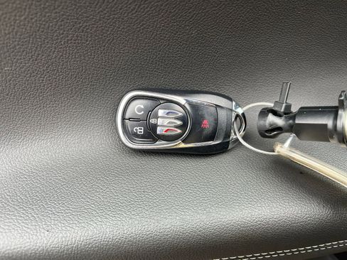 Used 2025 Buick Encore GX Preferred image 21