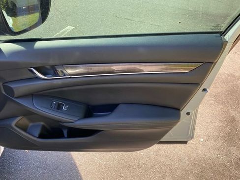 Used 2020 Honda Accord Sport image 35