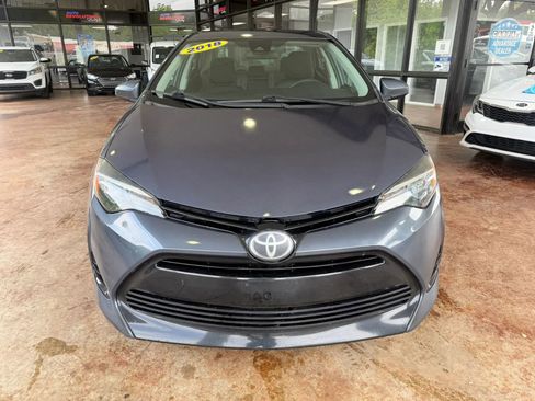 Used 2018 Toyota Corolla LE FWD image 2