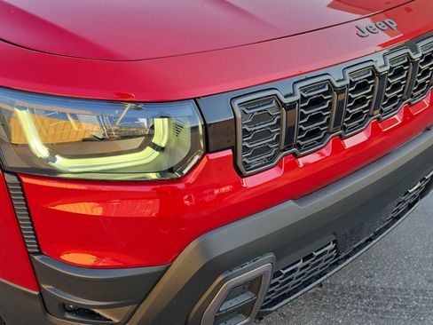 New 2026 Jeep Cherokee Laredo AWD/4WD image 9