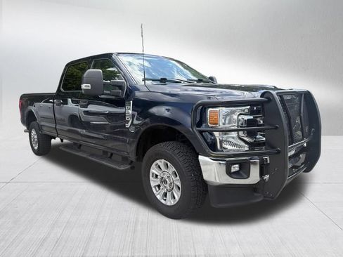 Used 2022 Ford F250 XLT w/ XLT Value Package AWD/4WD image 2