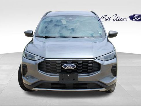 Used 2025 Ford Escape ST-Line FWD image 2