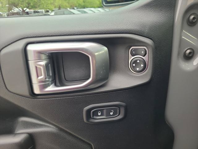 Certified 2021 Jeep Wrangler Sport AWD/4WD image 36