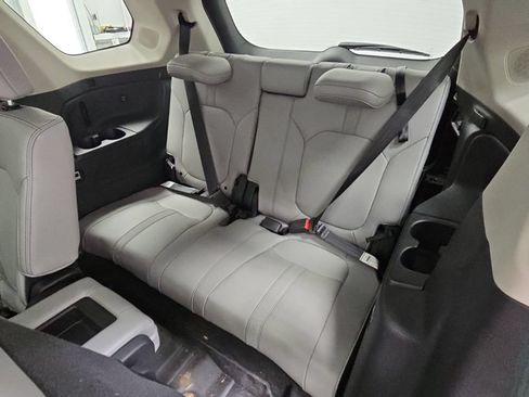 Used 2024 Honda Pilot Touring image 34