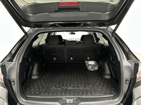 Used 2025 Subaru Outback Premium image 13