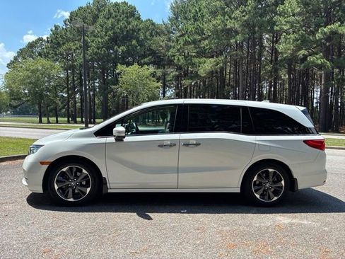 Used 2022 Honda Odyssey Elite image 6