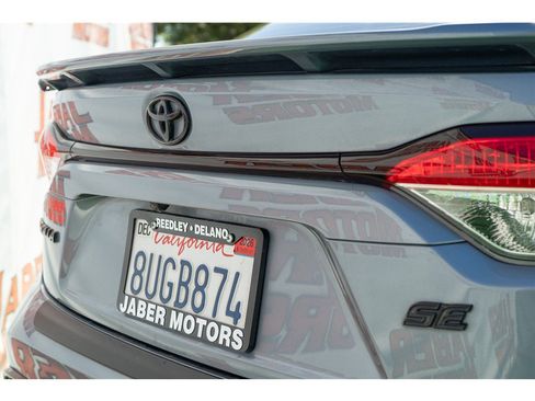 Used 2021 Toyota Corolla SE w/ Carpet Mat Package (TMS) FWD image 3