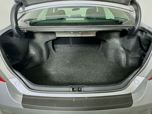 Used 2015 Toyota Camry SE FWD image 23