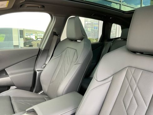 Certified 2025 BMW X3 xDrive30i w/ Premium Package image 28