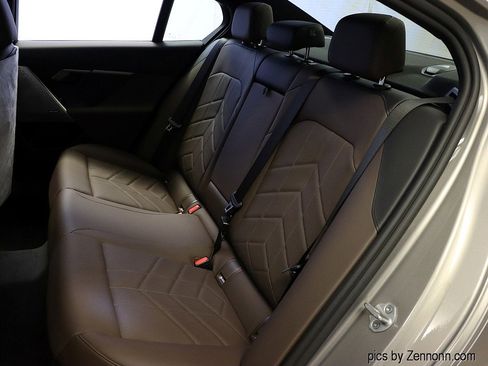 Used 2026 BMW 530i xDrive w/ Premium Package image 12