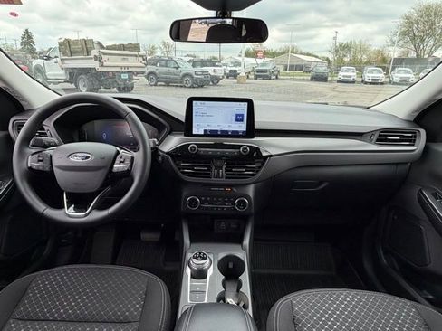 New 2025 Ford Escape Active w/ Cold Weather Package FWD image 15
