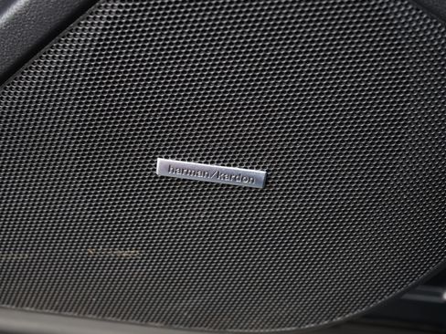 Used 2020 Subaru Forester Limited w/ Popular Package #3 image 27