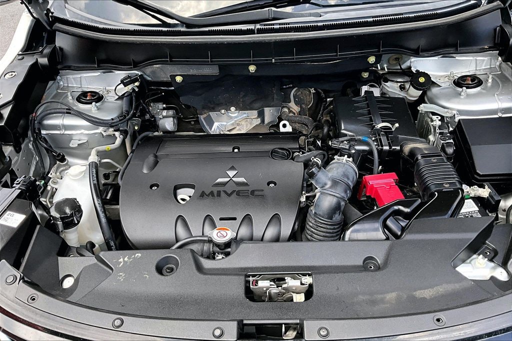 Used 2020 Mitsubishi Outlander Sport SE AWD/4WD image 28