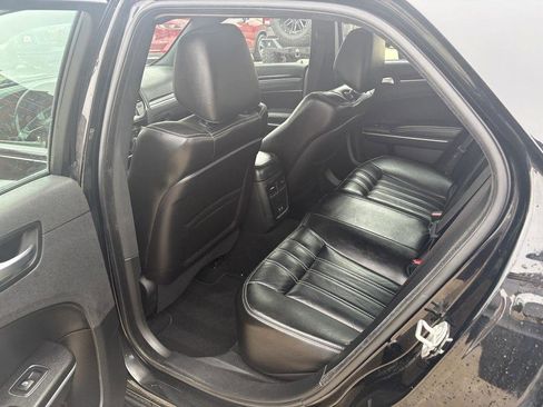 Used 2021 Chrysler 300 S RWD image 13