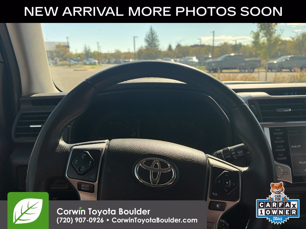 Used 2020 Toyota 4Runner SR5 AWD/4WD image 11