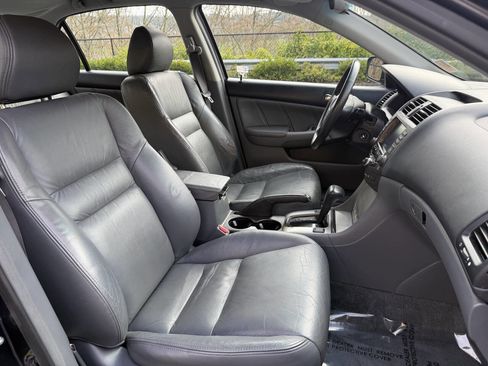 Used 2004 Honda Accord EX image 16